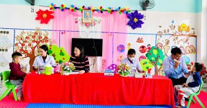 trường mầm non Kỳ Nam phối hợp trạm y tế khám sức khỏe cho trẻ năm học 2025 - 2026