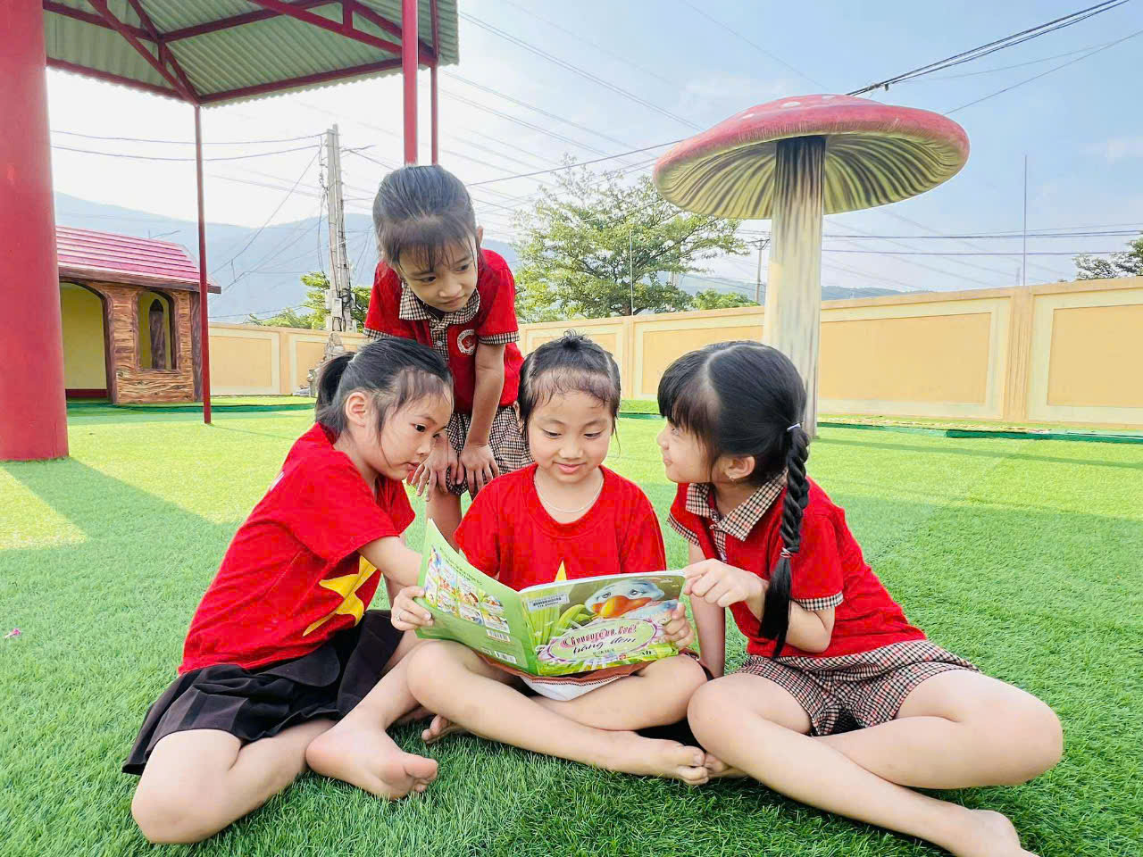 Hưởng ứng ngày sách và văn hóa đọc của các bé trường Mầm non Kỳ Nam
