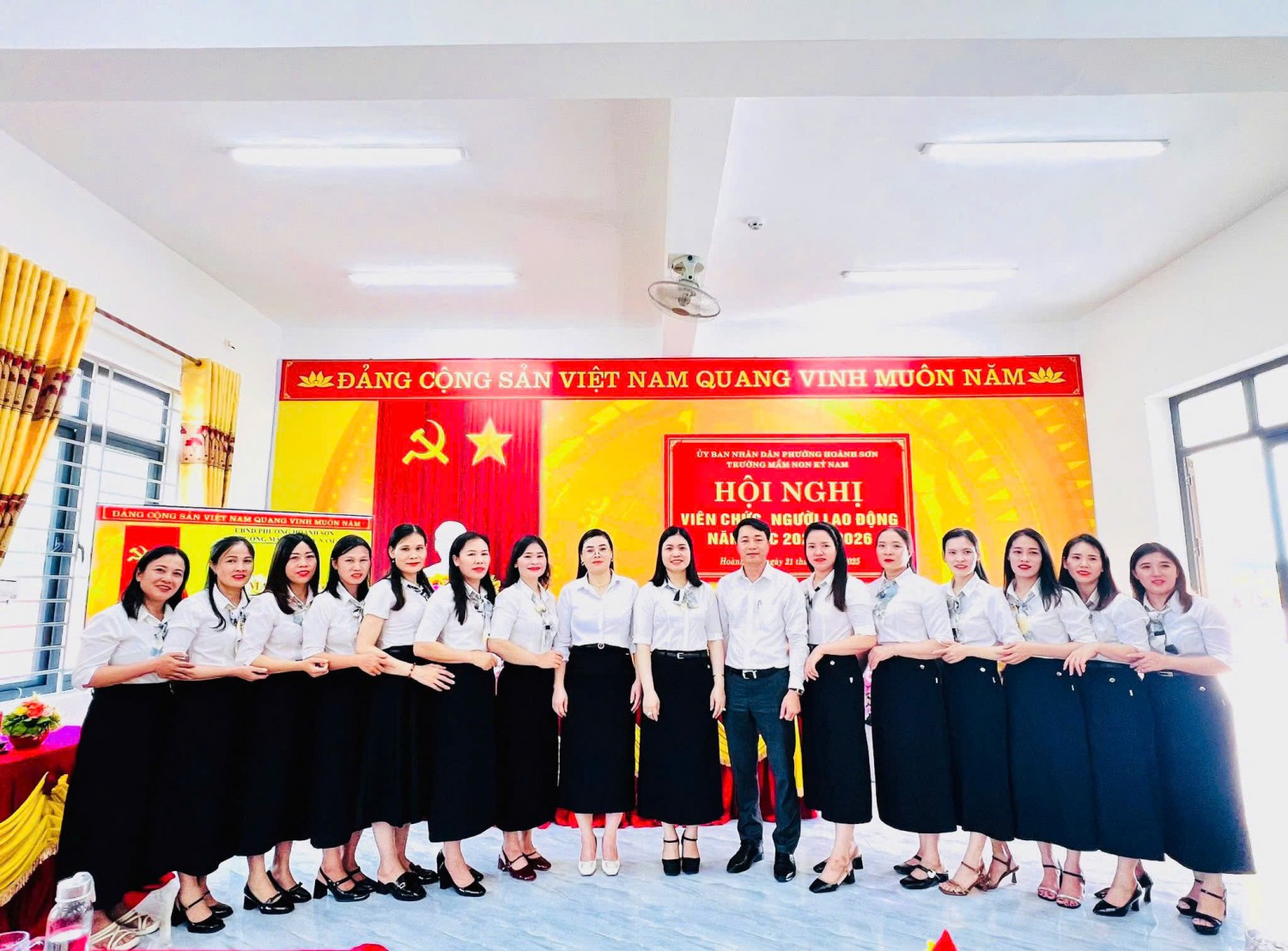 HỘI NGHỊ VIÊN CHỨC, NGƯỜI LAO ĐỘNG NĂM HỌC 2025 - 2026 TRƯỜNG MẦM NON KỲ NAM DIỄN RA THÀNH CÔNG TỐT ĐẸP